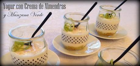 Yogur con Crema de Almendras y Manzana Verde.