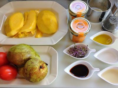 Esturión Confitado Riofrío sobre Tartar de Pera y Mango al aroma de Coco.