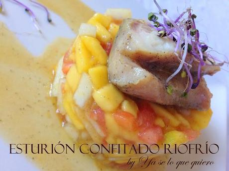Esturión Confitado Riofrío sobre Tartar de Pera y Mango al aroma de Coco.