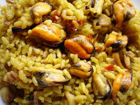 Arroz con mejillones y calamar