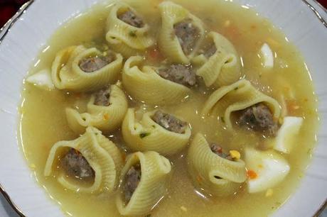 Sopa rellena de navidad. Sopa rellena de navidad.