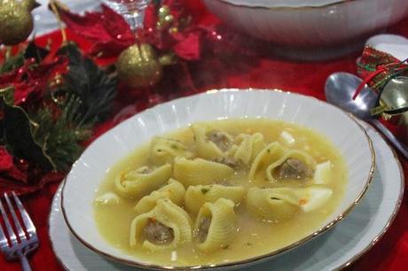 Sopa rellena de navidad.