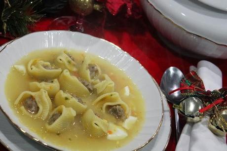 Sopa rellena de navidad. Sopa rellena de navidad.
