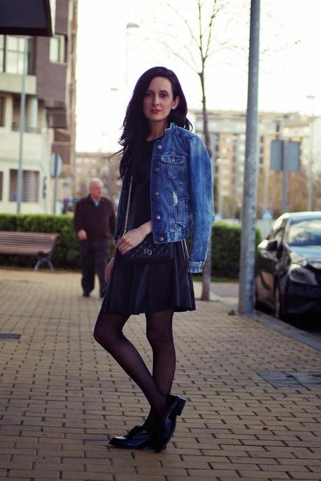 BLACK MOODVestido: Pull&Bear, Cazadora: Zara, Bolso: ...