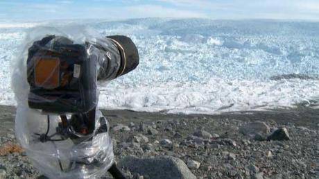 cámara en un glaciar de la Antártida