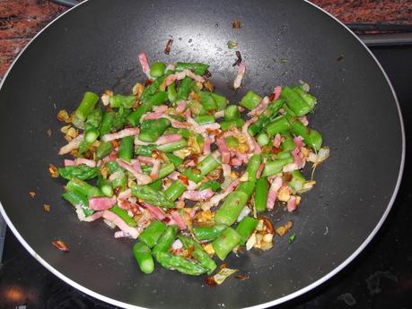 REVUELTO DE ESPÁRRAGOS TRIGUEROS