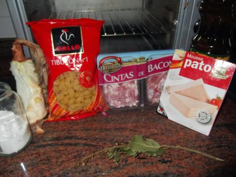 PASTA CON MOUSSE DE PATO