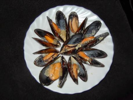 MEJILLONES A LA SIDRA