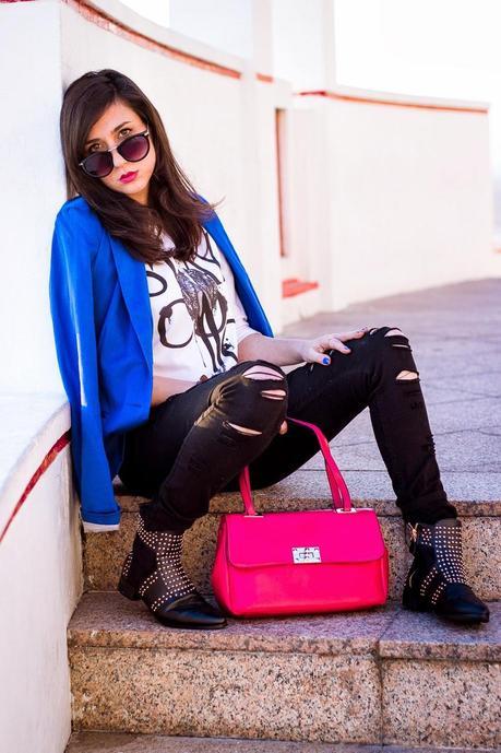 Blue Klein vs Vibrant Pink