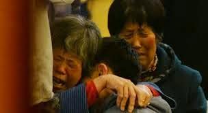 Familiares de las víctimas del vuelo MH370 piden pruebas contundentes