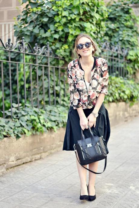 VINTAGE FLOWERS