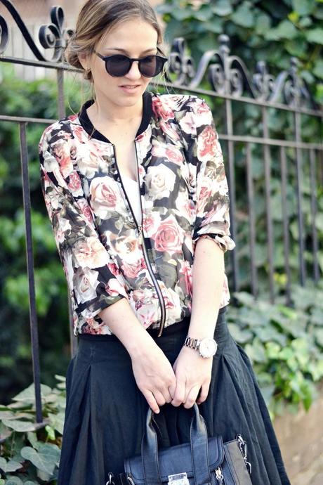 VINTAGE FLOWERS