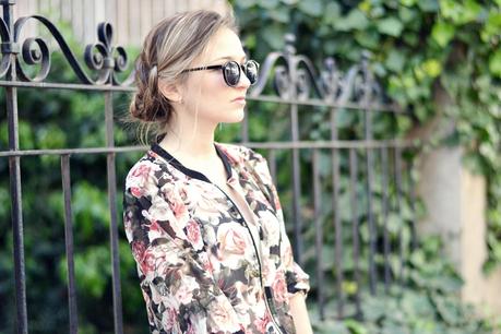 VINTAGE FLOWERS