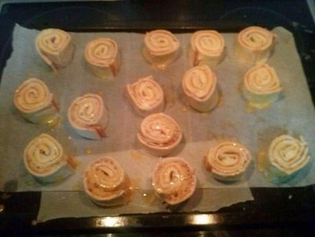 ROLLITOS DE HOJALDRE SALADOS