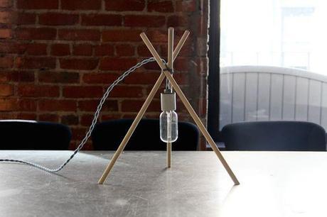DIY lampara con palos redondos de madera-trípode baja