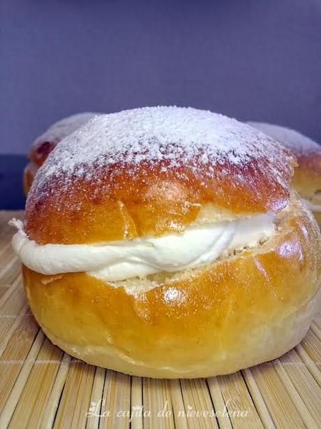 Bollos suecos Semlor o Semla