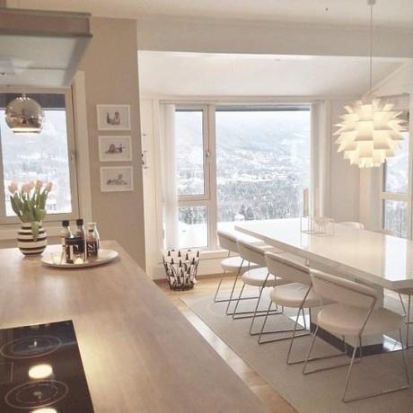 Preciosa casa de estilo nórdico en Noruega puro estilo nórdico decoración noruega decoración nórdica escandinava decoración muebles de diseño decoración en blanco y madera decoración de salones diáfanos casas nórdicas decoración blog decoracion interiores