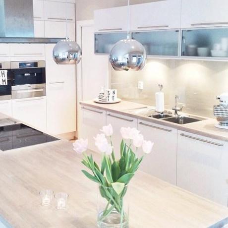 Preciosa casa de estilo nórdico en Noruega puro estilo nórdico decoración noruega decoración nórdica escandinava decoración muebles de diseño decoración en blanco y madera decoración de salones diáfanos casas nórdicas decoración blog decoracion interiores