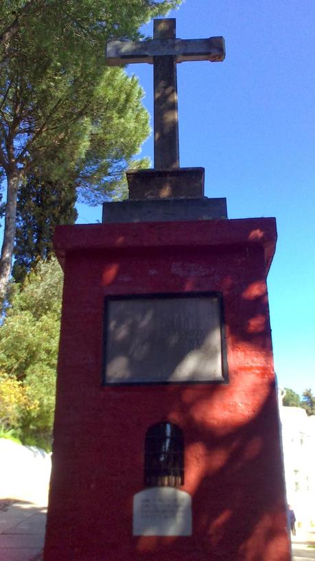 En tu alta sierra brotan las blancas Ermitas...