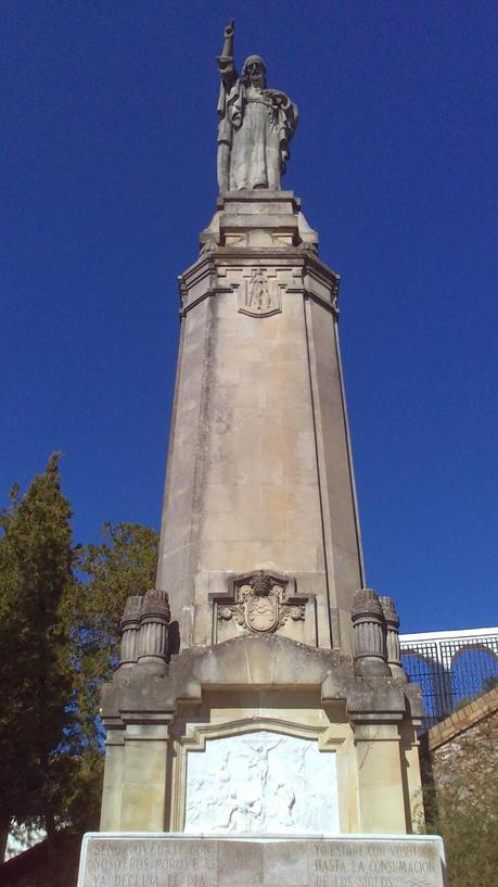 En tu alta sierra brotan las blancas Ermitas...