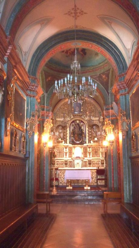 En tu alta sierra brotan las blancas Ermitas...