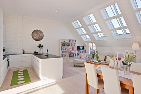 UNA BUHARDILLA DE ESTILO ESCANDINAVO MUY PRIMAVERAL