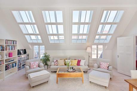 UNA BUHARDILLA DE ESTILO ESCANDINAVO MUY PRIMAVERAL