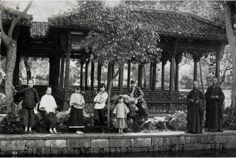La familia Tan al completo, en una imagen de principios de siglo XX.