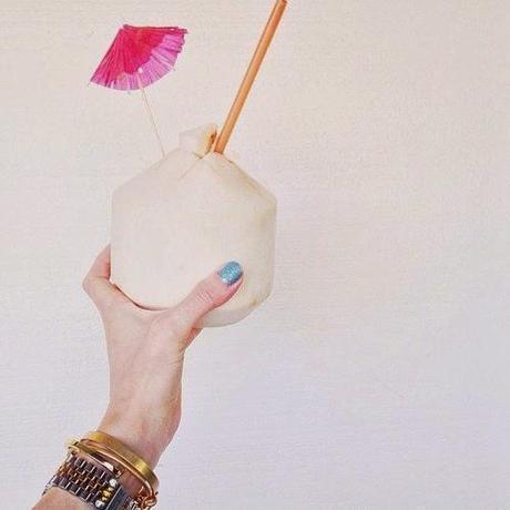 Se llevan las uñas en azul Se llevan las uñas en azul