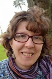 Entrevista a Concha Perea, autora de La corte de los espejos