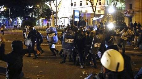 Brutalidad extrema ejercida por los  radicales de izquierda en la manifestación del 22 de Marzo