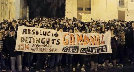Con la excusa del barrio Gamonal de Burgos…la izquierda más radical y violenta toma las calles de Valencia.