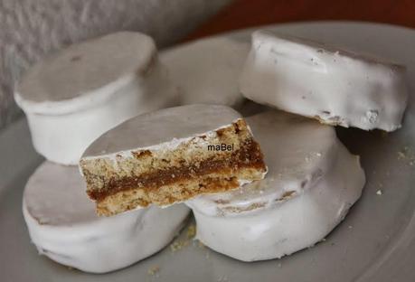 Alfajores blancos de dulce de leche