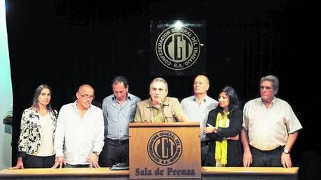 El paro nacional de Moyano y Barrionuevo será el 10 de abril