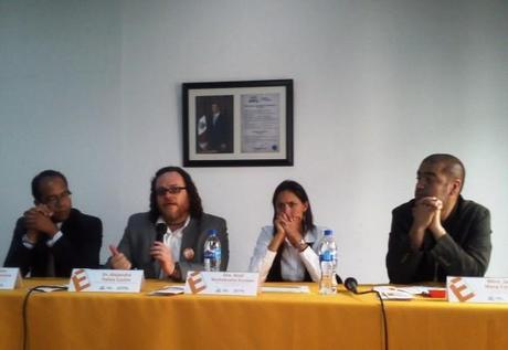 Llamado al orden en la rebatinga por la Escuela de Escritores del Municipio de Puebla