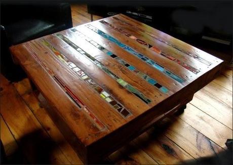 www.yoestolohago.com mesa creada con un palets y mosaico cerámico