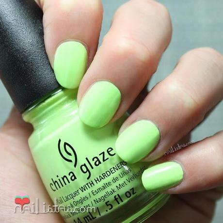 esmaltes China Glaze | Grass is Lime Greener swatch