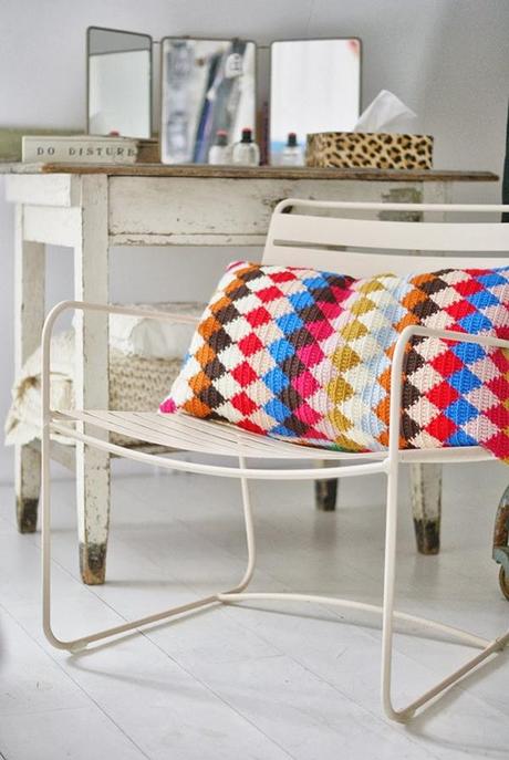 Rincón dormitorio, espejo tocador