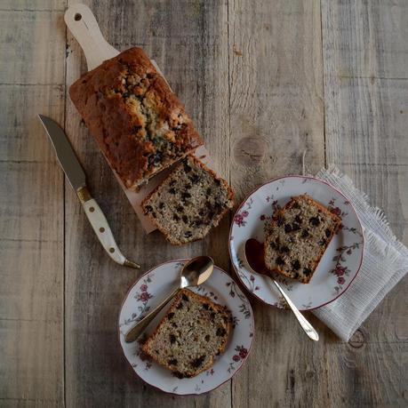 BANANA BREAD WITH CHOCOLATE O PAN DE PLATANO CON CHOCOLATE