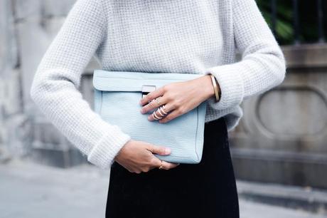 Light_Blue_Clutch-Long_Skirt-Biker_Jacket-Pastel_Trend-Braid-Street_Style-Outfit-40