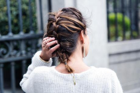 Light_Blue_Clutch-Long_Skirt-Biker_Jacket-Pastel_Trend-Braid-Street_Style-Outfit-44