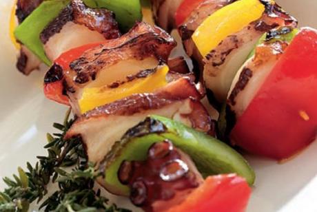 Brochetas variadas, sanas y sencillas Pulpo