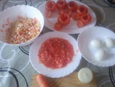 TOMATES RELLENOS