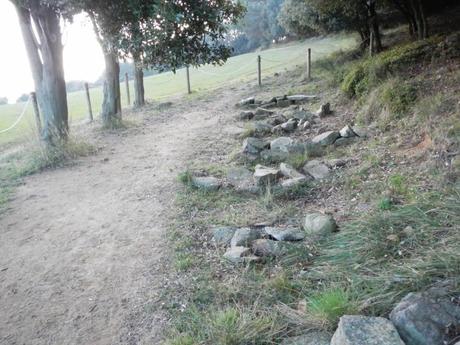 La Roca d'en Toni o dolmen de Can Boquet. Vilassar de Dalt