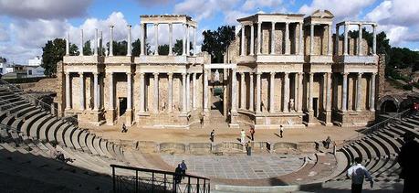 File:Merida Roman Theatre1.jpg