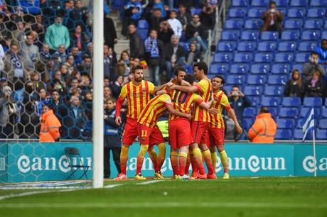 El Barcelona sufre para vencer al Espanyol