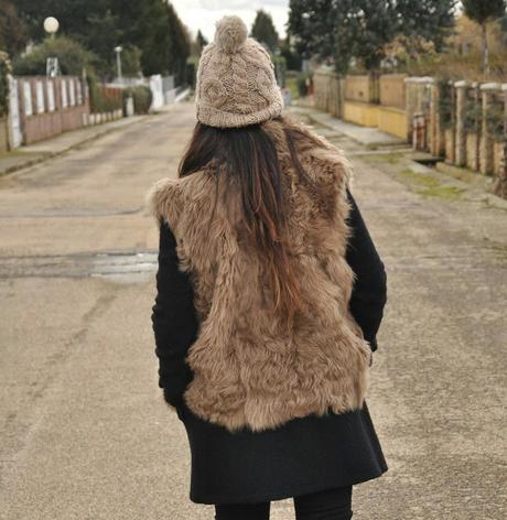 Fur vest.