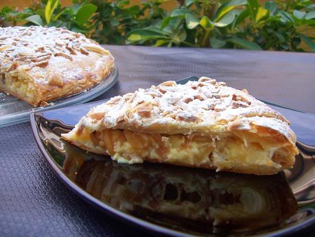 PANTXINETA -HOJALDRE, CREMA PASTELERA Y ALMENDRA-