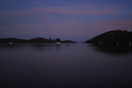 Luna nueva... (Port Lligat, Cadaqués, Girona, noviembre 2013) LUNA NUEVA Y LLUVIOSA…