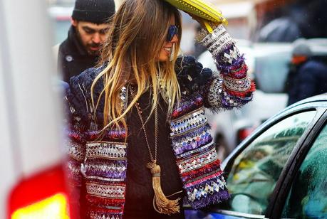 STREET STYLE INSPIRATION; DETAILS.-